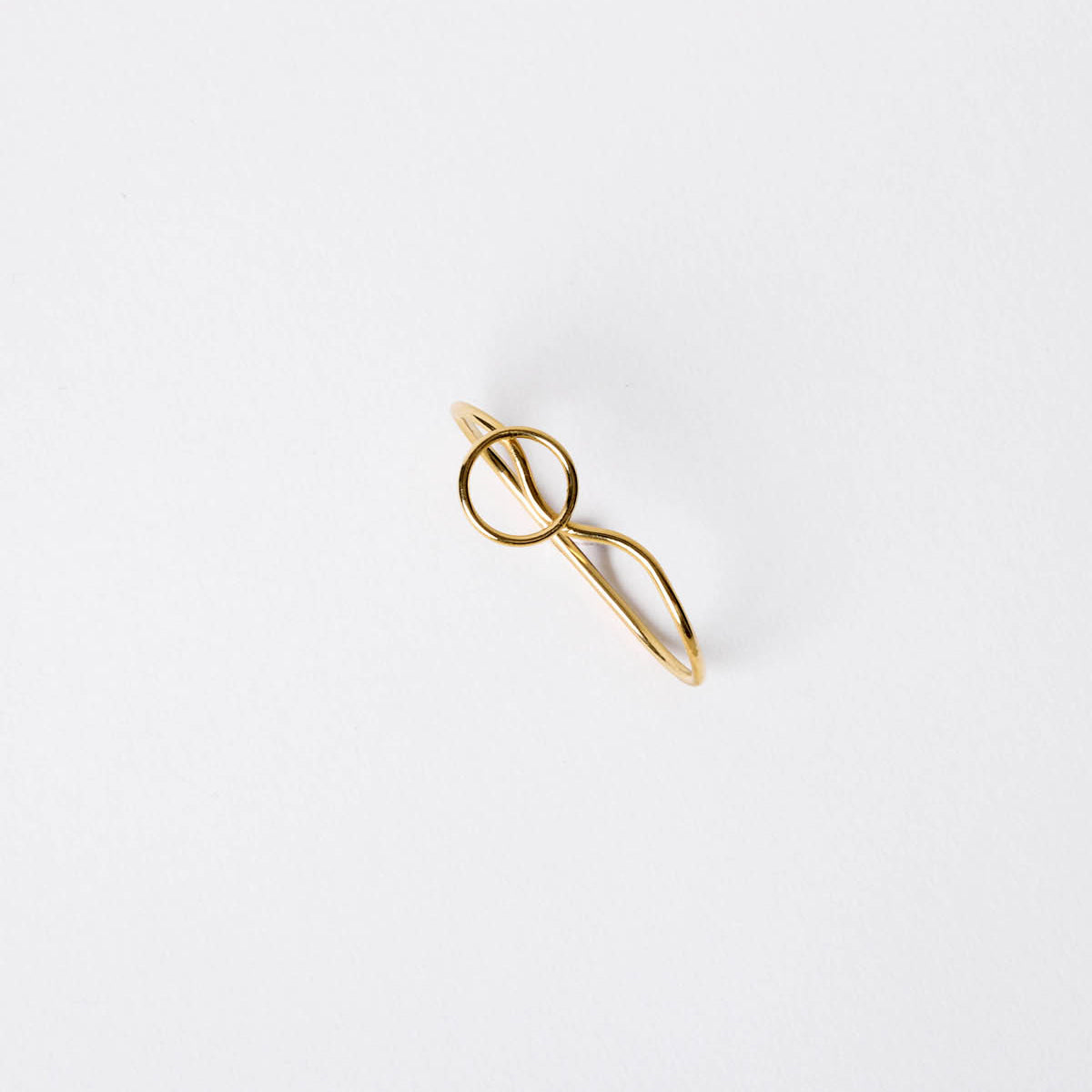 La bague double doigt Togodo